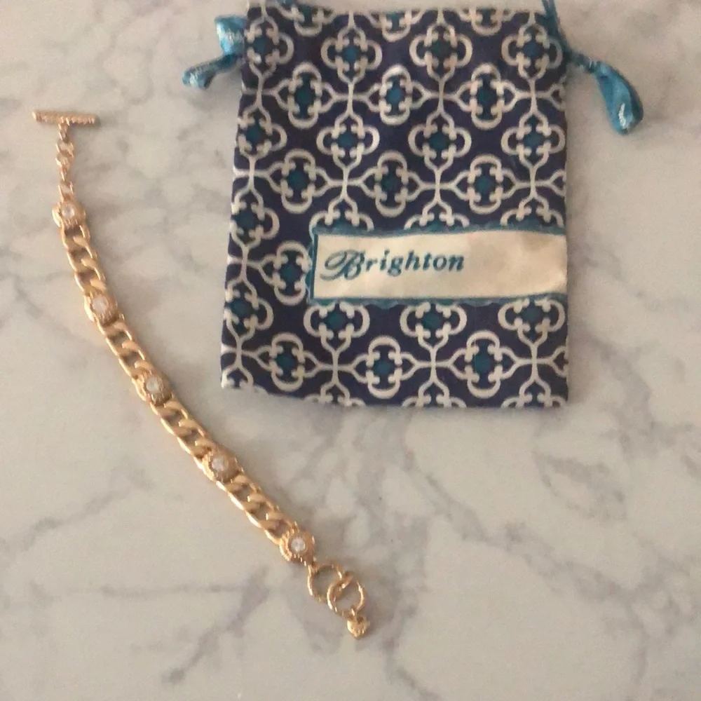 Brighton Gold Bracelet with Pouch - Picture 1 of 1